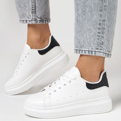 Buty sportowe damskie na lato born2be ze sklepu: born2be.pl w kategorii: Buty sportowe damskie - zdjęcie 054DCF2-170-2564_112197