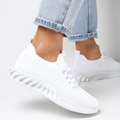 Buty sportowe damskie casual born2be ze sklepu: born2be.pl w kategorii: Buty sportowe damskie - zdjęcie 054DCF2-170-2564_198012