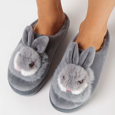Kapcie damskie wiosenne casual born2be ze sklepu: born2be.pl w kategorii: Kapcie damskie - zdjęcie 054DCF2-170-2564_212856
