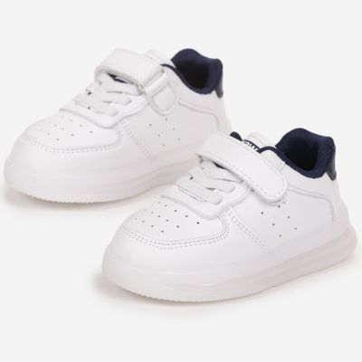 Buty sportowe dziecięce na wiosnę born2be ze sklepu: born2be.pl w kategorii: Buty sportowe dziecięce - zdjęcie 054DCF2-170-2564_232887