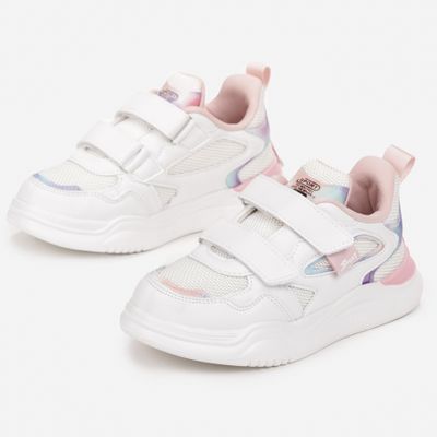 Buty sportowe dziecięce na wiosnę born2be ze sklepu: born2be.pl w kategorii: Buty sportowe dziecięce - zdjęcie 054DCF2-170-2564_233378