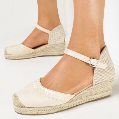 Espadryle damskie na wiosnę casualowe born2be ze sklepu: born2be.pl w kategorii: Espadryle damskie - zdjęcie 054DCF2-170-2564_240243