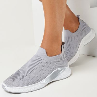 born2be - Buty sportowe damskie na lato ze sklepu: born2be.pl w kategorii: Buty sportowe damskie - zdjęcie 054DCF2-170-2564_251550