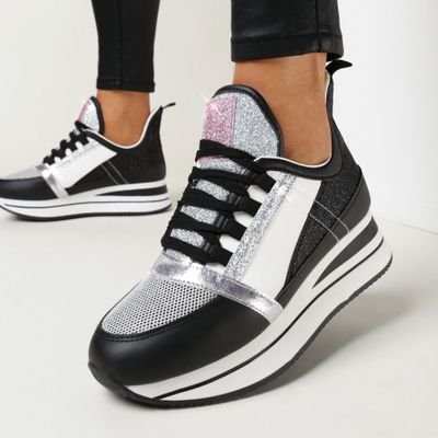 born2be - Buty sportowe damskie wiosenne casual ze sklepu: born2be.pl w kategorii: Buty sportowe damskie - zdjęcie 054DCF2-170-2564_263813