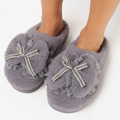 Kapcie damskie casual born2be ze sklepu: born2be.pl w kategorii: Kapcie damskie - zdjęcie 054DCF2-170-2564_271329