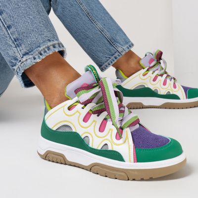 born2be - Buty sportowe damskie w abstrakcyjnym wzorze ze sklepu: born2be.pl w kategorii: Buty sportowe damskie - zdjęcie 054DCF2-170-2564_292195