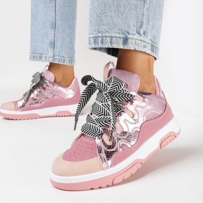 born2be - Buty sportowe damskie w nadruki ze sklepu: born2be.pl w kategorii: Buty sportowe damskie - zdjęcie 054DCF2-170-2564_292202