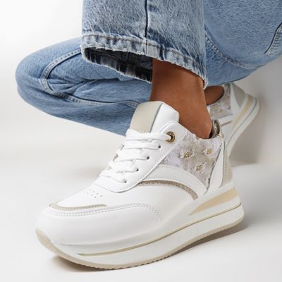 Buty sportowe damskie casual born2be ze sklepu: born2be.pl w kategorii: Buty sportowe damskie - zdjęcie 054DCF2-170-2564_293956
