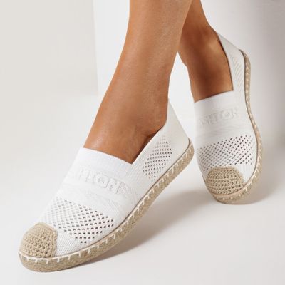 born2be - Espadryle damskie jesienne ze sklepu: born2be.pl w kategorii: Espadryle damskie - zdjęcie 054DCF2-170-2564_297495