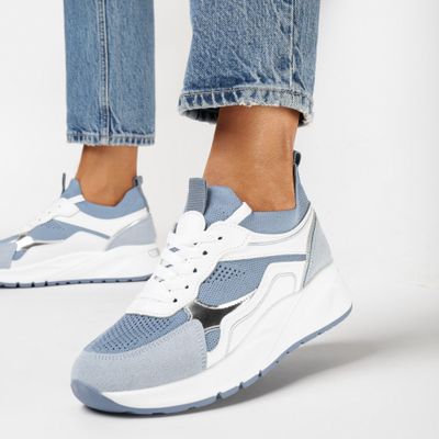 born2be - Buty sportowe damskie na wiosnę casual ze sklepu: born2be.pl w kategorii: Buty sportowe damskie - zdjęcie 054DCF2-170-2564_299372