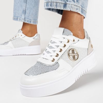 Buty sportowe damskie casual born2be ze sklepu: born2be.pl w kategorii: Buty sportowe damskie - zdjęcie 054DCF2-170-2564_300855