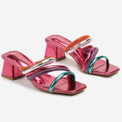 born2be - Klapki damskie casual ze sklepu: born2be.pl w kategorii: Klapki damskie - zdjęcie 054DCF2-170-2564_303810