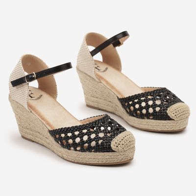 Espadryle damskie born2be ze sklepu: born2be.pl w kategorii: Espadryle damskie - zdjęcie 054DCF2-170-2564_303815
