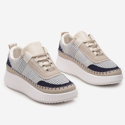 Buty sportowe damskie casual born2be ze sklepu: born2be.pl w kategorii: Buty sportowe damskie - zdjęcie 054DCF2-170-2564_306438