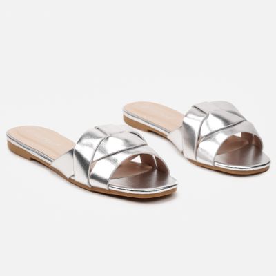 born2be - Klapki damskie na lato casual ze sklepu: born2be.pl w kategorii: Klapki damskie - zdjęcie 054DCF2-170-2564_307192