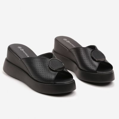 Klapki damskie casual born2be ze sklepu: born2be.pl w kategorii: Klapki damskie - zdjęcie 054DCF2-170-2564_330818