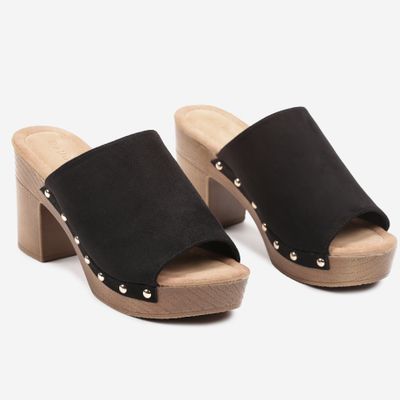born2be - Klapki damskie casual ze sklepu: born2be.pl w kategorii: Klapki damskie - zdjęcie 054DCF2-170-2564_331172