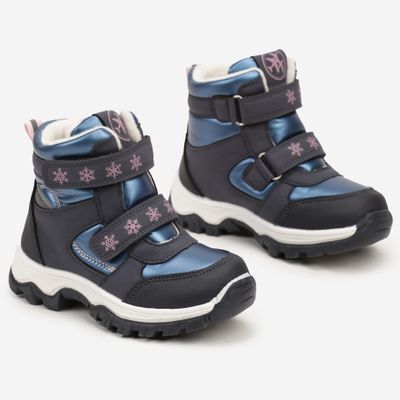 Buty zimowe dziecięce casual born2be ze sklepu: born2be.pl w kategorii: Buty zimowe dziecięce - zdjęcie 054DCF2-170-2564_342261