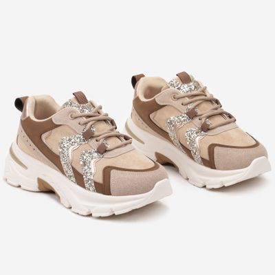 Buty sportowe damskie born2be ze sklepu: born2be.pl w kategorii: Buty sportowe damskie - zdjęcie 054DCF2-170-2564_345384