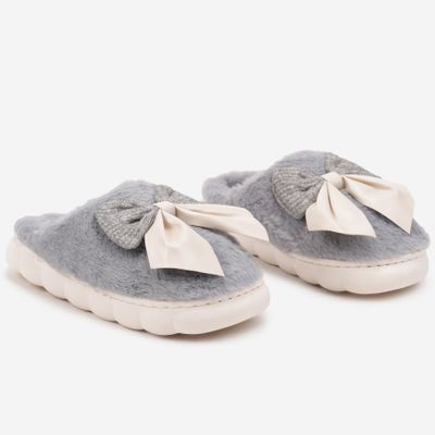 Kapcie damskie na zimę casual born2be ze sklepu: born2be.pl w kategorii: Kapcie damskie - zdjęcie 054DCF2-170-2564_345406