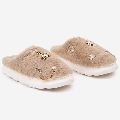 Kapcie damskie na zimę born2be ze sklepu: born2be.pl w kategorii: Kapcie damskie - zdjęcie 054DCF2-170-2564_357214