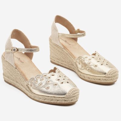 Espadryle damskie casual born2be ze sklepu: born2be.pl w kategorii: Espadryle damskie - zdjęcie 054DCF2-170-2564_368309