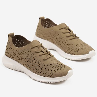 born2be - Buty sportowe damskie ze sklepu: born2be.pl w kategorii: Buty sportowe damskie - zdjęcie 054DCF2-170-2564_380381