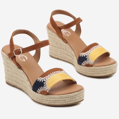 Espadryle damskie eleganckie born2be ze sklepu: born2be.pl w kategorii: Espadryle damskie - zdjęcie 054DCF2-170-2564_384403