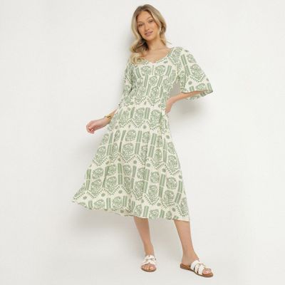 Sukienka elegancka born2be ze sklepu: born2be.pl w kategorii: Sukienki - zdjęcie 054DCF2-170-2564_385101