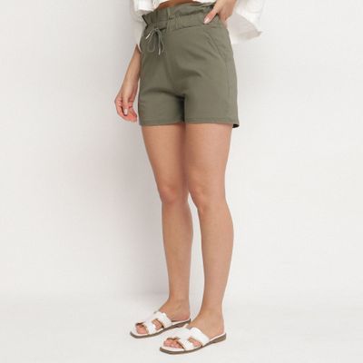 Szorty casual born2be ze sklepu: born2be.pl w kategorii: Szorty - zdjęcie 054DCF2-170-2564_392951