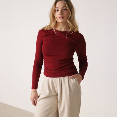 Bluzka damska na zimę born2be ze sklepu: born2be.pl w kategorii: Bluzki damskie - zdjęcie 054DCF2-170-2564_399782