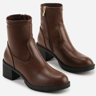 born2be - Botki casual na lato ze sklepu: born2be.pl w kategorii: Botki - zdjęcie 054DCF2-170-2564_399979