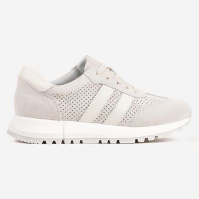 born2be - Buty sportowe damskie ze sklepu: born2be.pl w kategorii: Buty sportowe damskie - zdjęcie 054DCF2-170-2564_404385