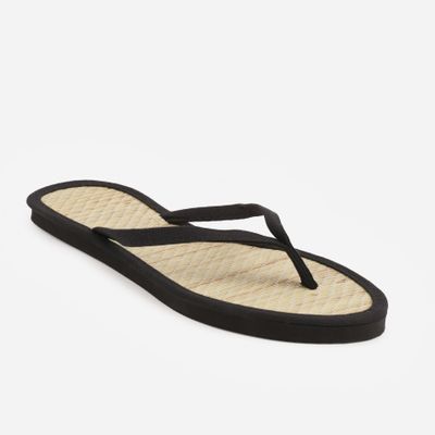 born2be - Klapki damskie casual ze sklepu: born2be.pl w kategorii: Klapki damskie - zdjęcie 054DCF2-170-2564_408244