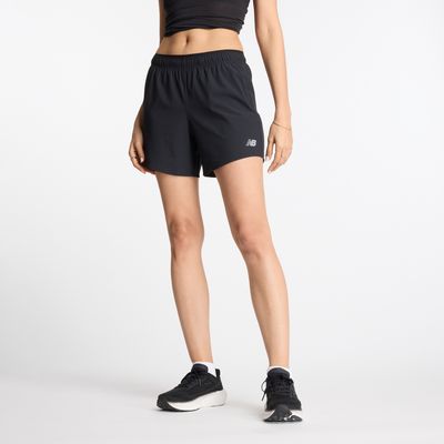 Szorty na zimę New Balance ze sklepu: New Balance Poland w kategorii: Szorty - zdjęcie 08F3FC-30B-10813_3216281