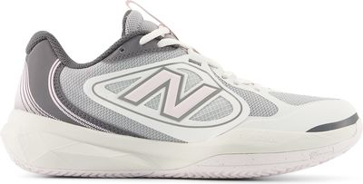 Buty sportowe damskie casual New Balance ze sklepu: New Balance Poland w kategorii: Buty sportowe damskie - zdjęcie 08F3FC-30B-10813_3216877