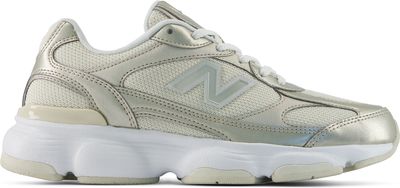 Buty sportowe damskie młodzieżowe New Balance ze sklepu: New Balance Poland w kategorii: Buty sportowe damskie - zdjęcie 08F3FC-30B-10813_3217334