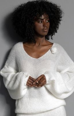 Sweter damski Fobya ze sklepu: intimiti.pl w kategorii: Swetry damskie - zdjęcie 3B4B001-93A-4736_240709