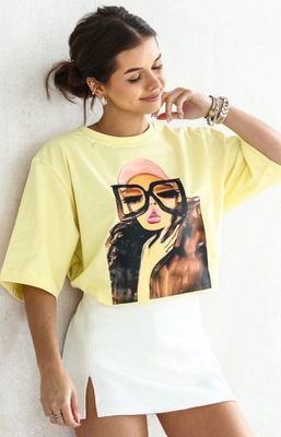 Lara Fashion - Bluzka damska wiosenna ze sklepu: intimiti.pl w kategorii: Bluzki damskie - zdjęcie 3B4B001-93A-4736_245025