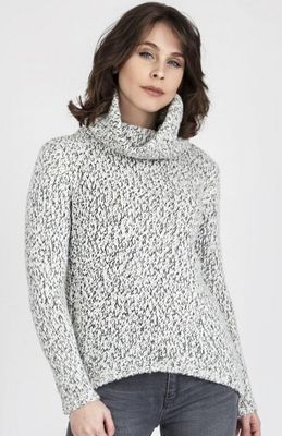 Sweter damski w stylu klasycznym z nadrukami MKM ze sklepu: intimiti.pl w kategorii: Swetry damskie - zdjęcie 3B4B001-93A-4736_75530
