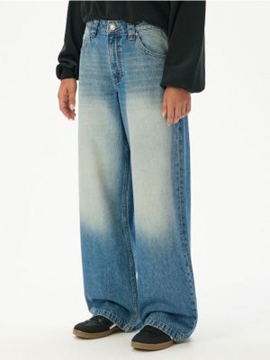 Jeansy damskie eleganckie ze sklepu: Cropp w kategorii: Jeansy damskie - zdjęcie 4198BBB-532-6969_015KA-50J
