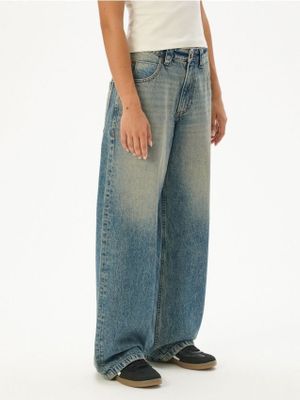 Jeansy damskie ze sklepu: Cropp w kategorii: Jeansy damskie - zdjęcie 4198BBB-532-6969_015KA-55M