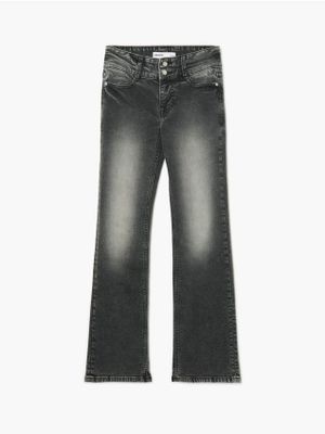 Jeansy damskie w miejskim stylu na wiosnę ze sklepu: Cropp w kategorii: Jeansy damskie - zdjęcie 4198BBB-532-6969_019KA-90M