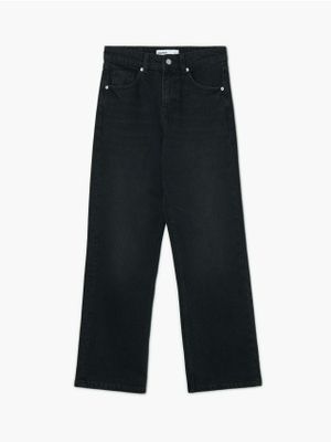 Jeansy damskie casual ze sklepu: Cropp w kategorii: Jeansy damskie - zdjęcie 4198BBB-532-6969_032KA-99J