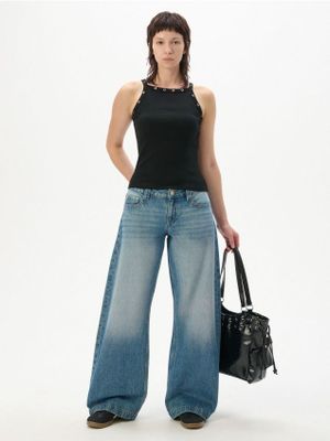Jeansy damskie casual ze sklepu: Cropp w kategorii: Jeansy damskie - zdjęcie 4198BBB-532-6969_042KA-55J