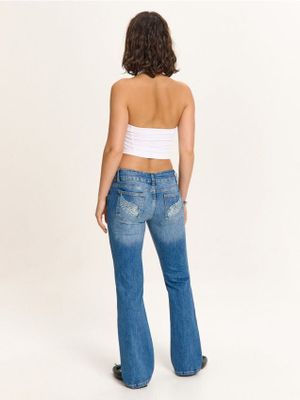 Jeansy damskie na lato ze sklepu: Cropp w kategorii: Jeansy damskie - zdjęcie 4198BBB-532-6969_057KA-55J