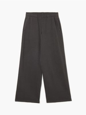Spodnie damskie retro ze sklepu: Cropp w kategorii: Spodnie damskie - zdjęcie 4198BBB-532-6969_233HX-88M