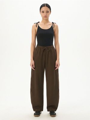 Spodnie damskie retro ze sklepu: Cropp w kategorii: Spodnie damskie - zdjęcie 4198BBB-532-6969_264HX-88X