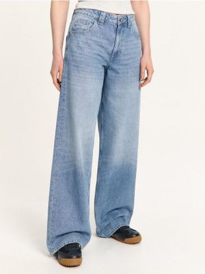 Jeansy damskie ze sklepu: Cropp w kategorii: Jeansy damskie - zdjęcie 4198BBB-532-6969_531HX-50J