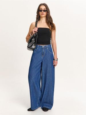 Jeansy damskie na lato ze sklepu: Cropp w kategorii: Jeansy damskie - zdjęcie 4198BBB-532-6969_548HX-59J